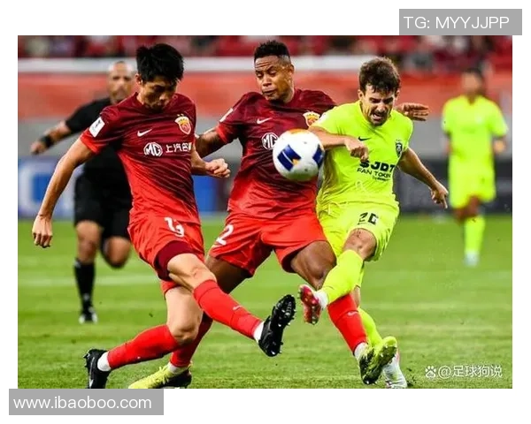 上海足球队包夹战术解析与球队未来发展展望