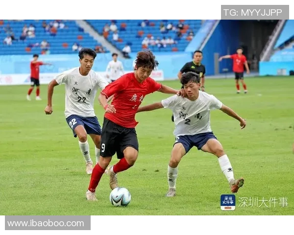 深圳足球队逆袭之路揭秘：从低谷到冠军赛的辉煌历程与奋斗精神